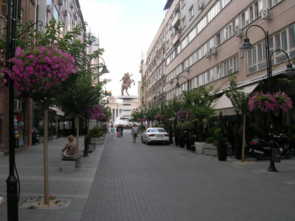 Hotel Square Skopje Exterior photo